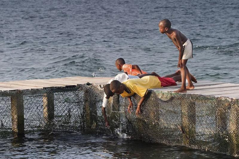 NiÃ±os Jugando, Santa Cruz del Islote, Golfo de ...