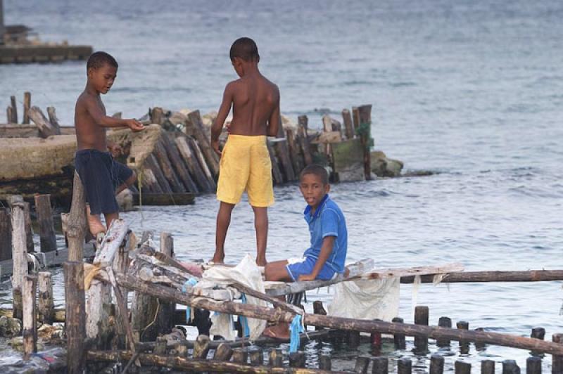 NiÃ±os Jugando, Santa Cruz del Islote, Golfo de ...