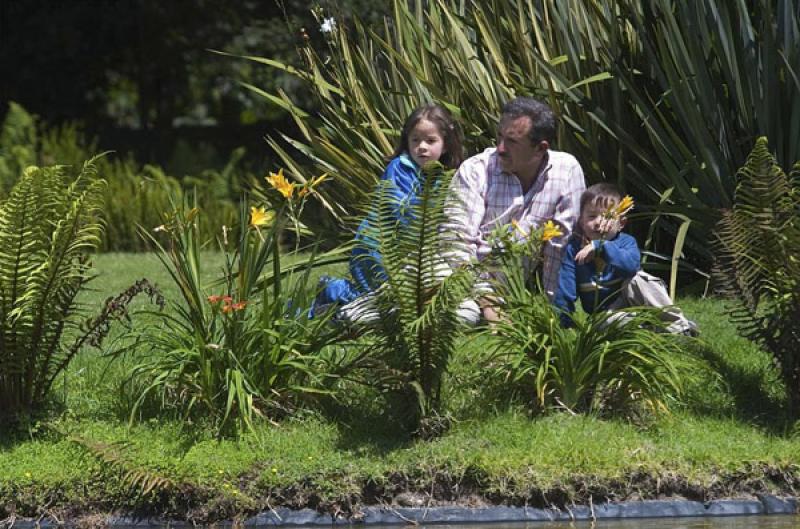 Padre con sus Hijos, Jardin Botanico de Bogota Jos...