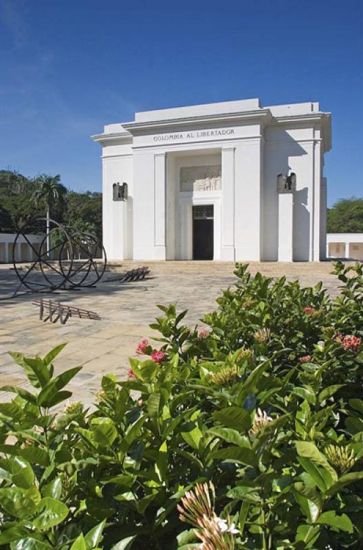 Altar de la Patria, Quinta de San Pedro Alejandrin...