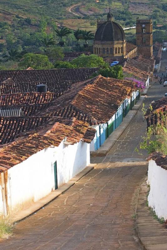 Iglesia La Inmaculada Concepcion y San Lorenzo Mar...