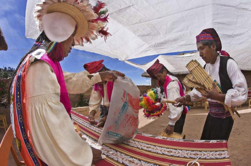 Musicos Aimara, Puno, Peru, Lima, Sur America