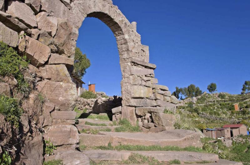 Arco en Taquile, Puno, Peru, Lima, Sur America