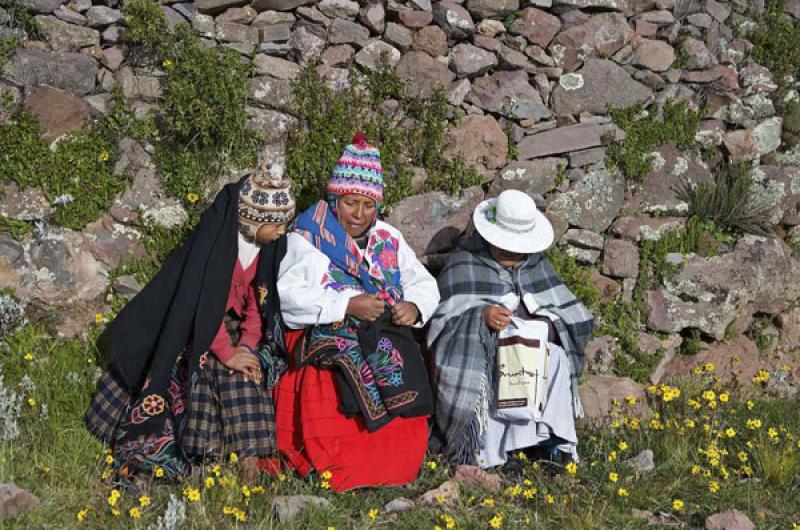 Indigenas Aimara, Puno, Peru, Lima, Sur America