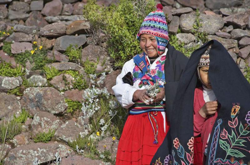 Indigenas Aimara, Puno, Peru, Lima, Sur America