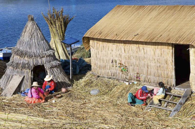 Isla de los Uros, Puno, Peru, Lima, Sur America