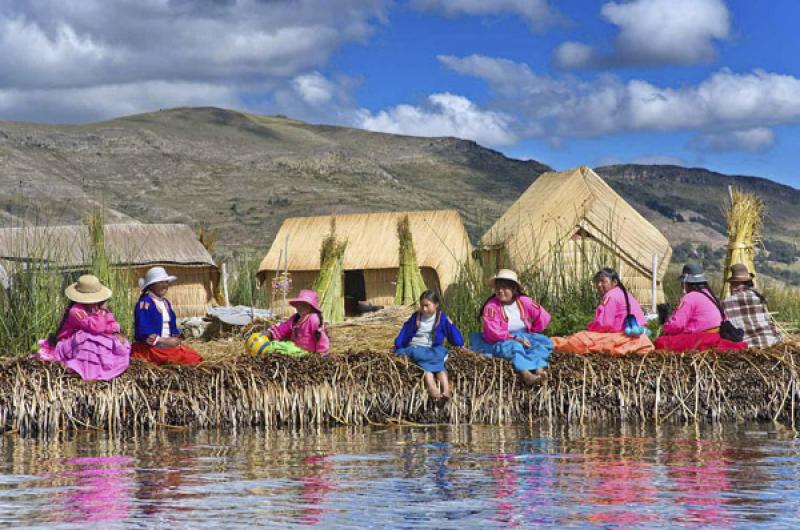 Indigenas Aimara, Puno, Peru, Lima, Sur America