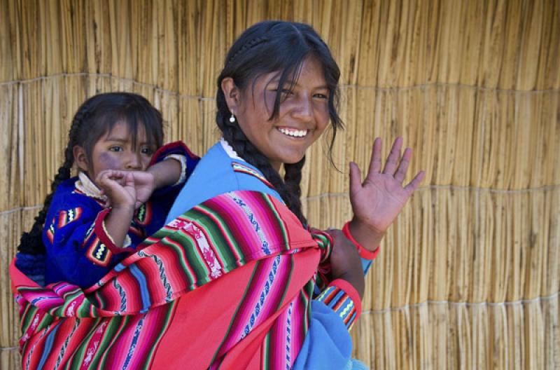 Madre con su Hija, Puno, Peru, Lima, Sur America