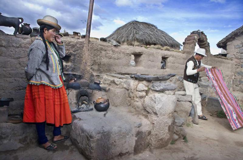 Indigenas Aimara, Puno, Peru, Lima, Sur America