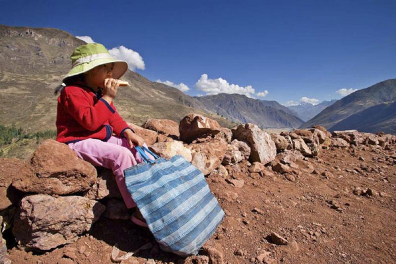 NiÃ±a Indigena, Pisac, Cuzco, Cusco, Peru, Sur A...