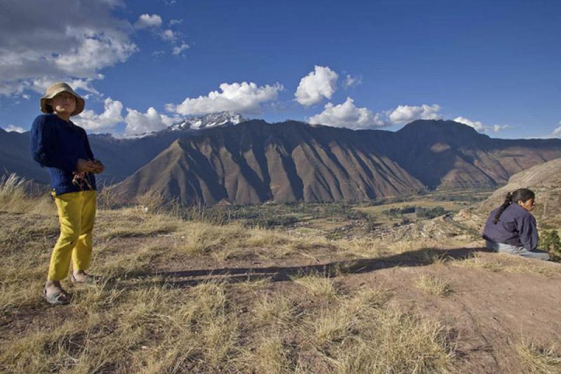 Indigenas en el Valle Sagrado de los Incas, Cuzco,...