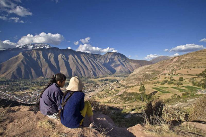 Indigenas en el Valle Sagrado de los Incas, Cuzco,...