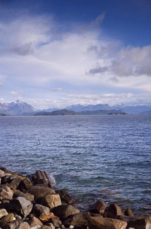 Lago Nahuel Huapi, Bariloche, Rio Negro, Patagonia...