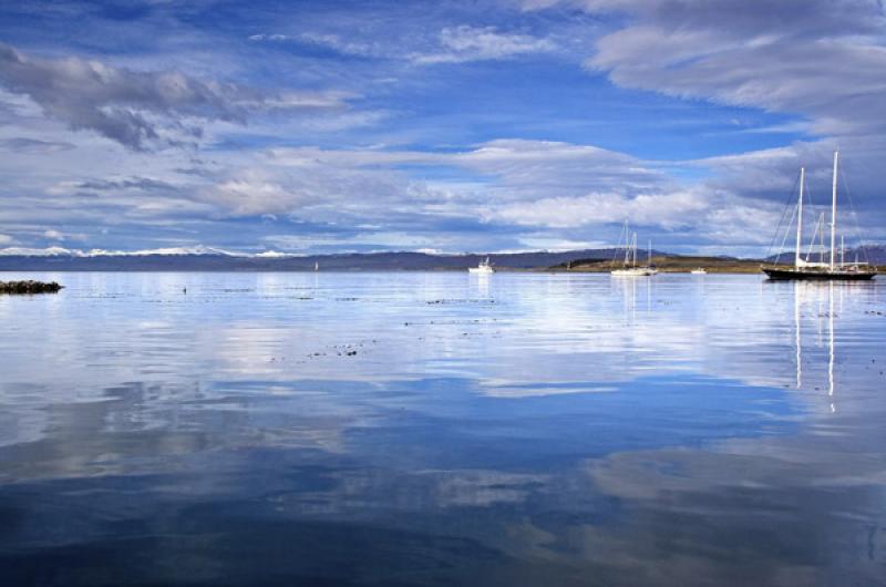 Bahia de Ushuaia, Ushuaia, Tierra del Fuego, Patag...