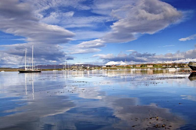 Bahia de Ushuaia, Ushuaia, Tierra del Fuego, Patag...