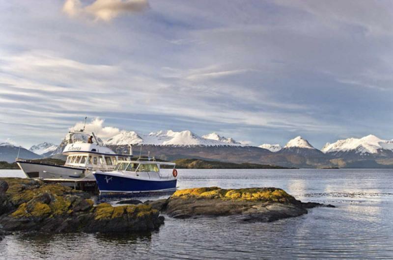 Bahia de Ushuaia, Ushuaia, Tierra del Fuego, Patag...