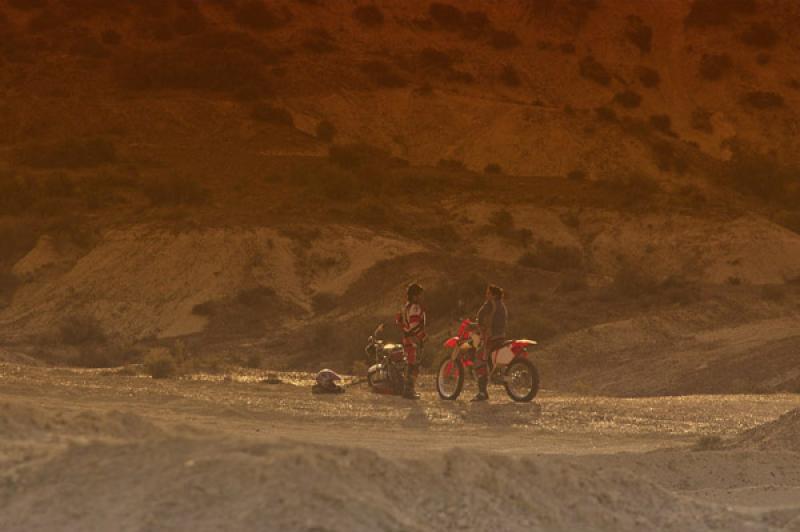 Motocross al Atardecer, Peninsula Valdes, Patagoni...