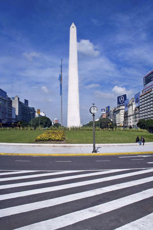 Obelisco de Buenos Aires, Buenos Aires, Argentina,...