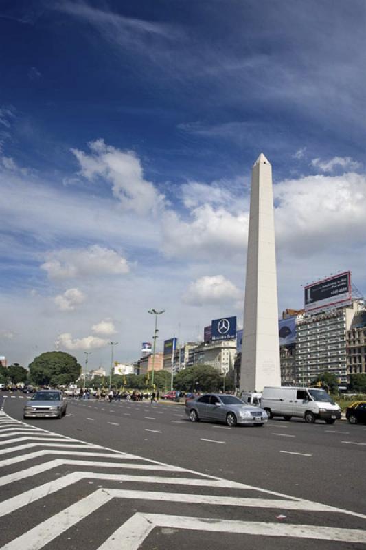 Obelisco de Buenos Aires, Buenos Aires, Argentina,...