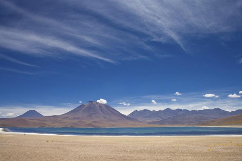 Laguna Miscanti, San Pedro de Atacama, Antofagasta...