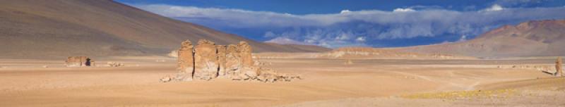 Monjes de la Pacana, San Pedro de Atacama, Antofag...