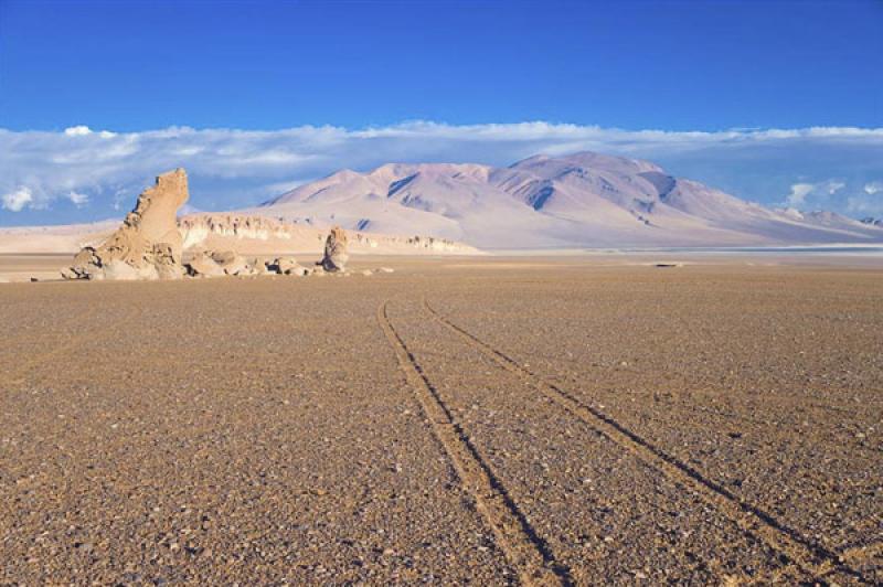 Monjes de la Pacana, San Pedro de Atacama, Antofag...