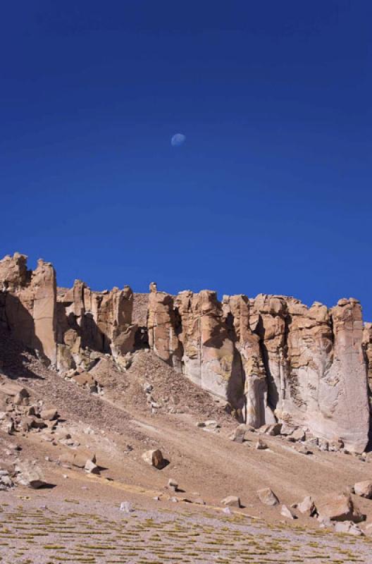 Monjes de la Pacana, San Pedro de Atacama, Antofag...