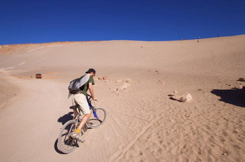 Hombre en Bicicleta, Valle de la Muerte, San Pedro...