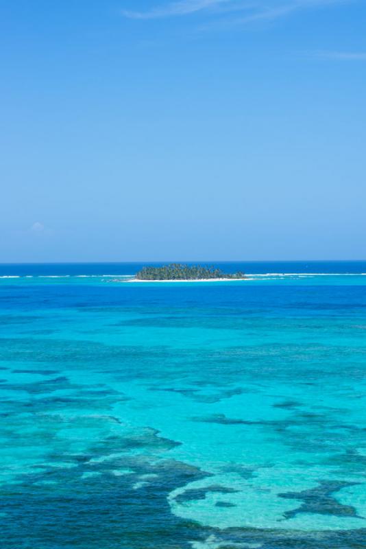 Panoramica de Isla de San Andres, Archipielago de ...