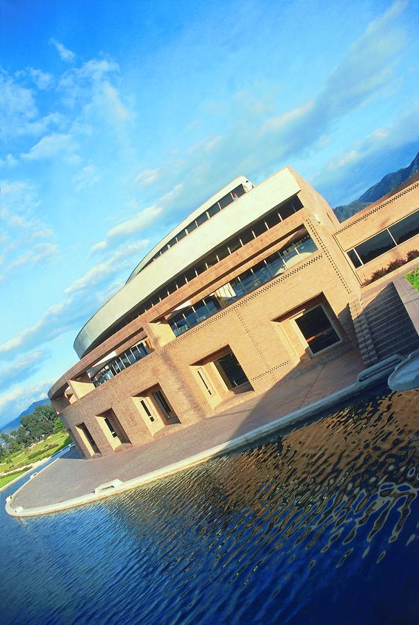 Biblioteca Virgilio Barco en Bogota, Cundinamarca,...