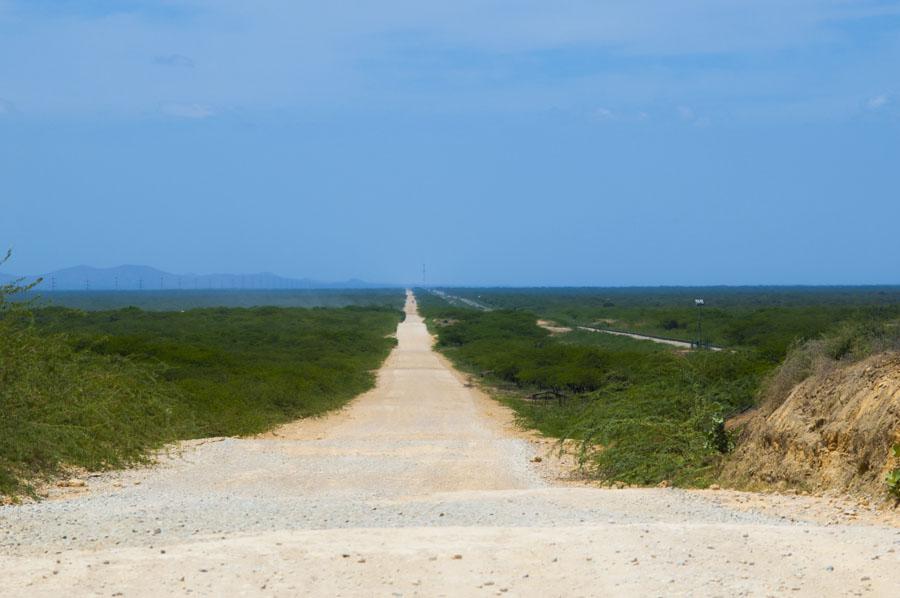 Carretera Cabo de la Vela, Peninsula de la Guajira...