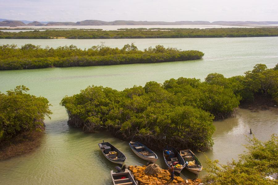 Chalupa en Punta Gallinas, Peninsula de la Guajira...