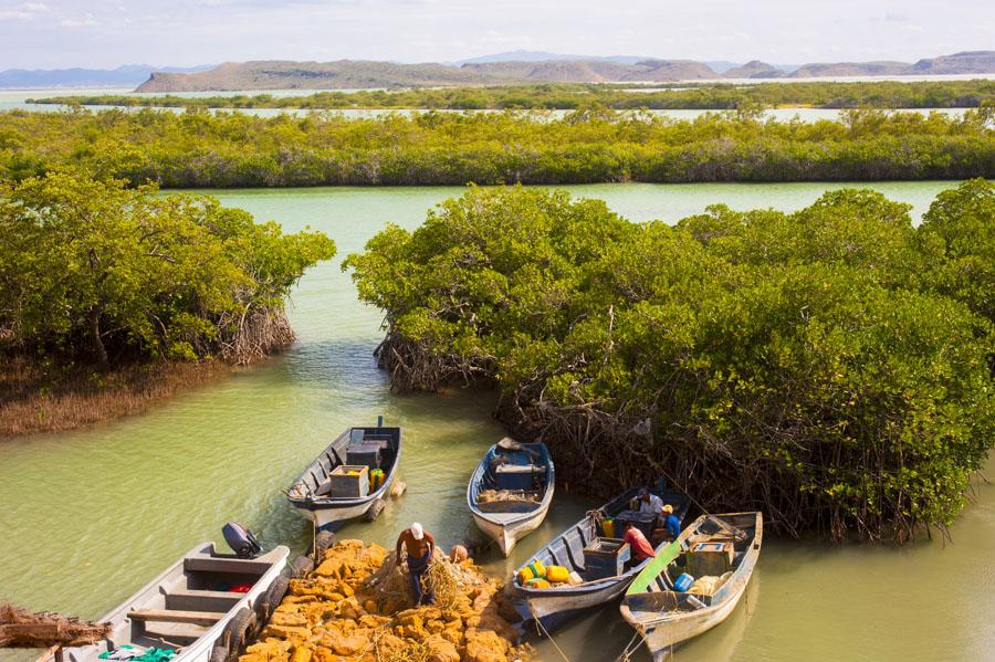 Chalupa en Punta Gallinas, Peninsula de la Guajira...