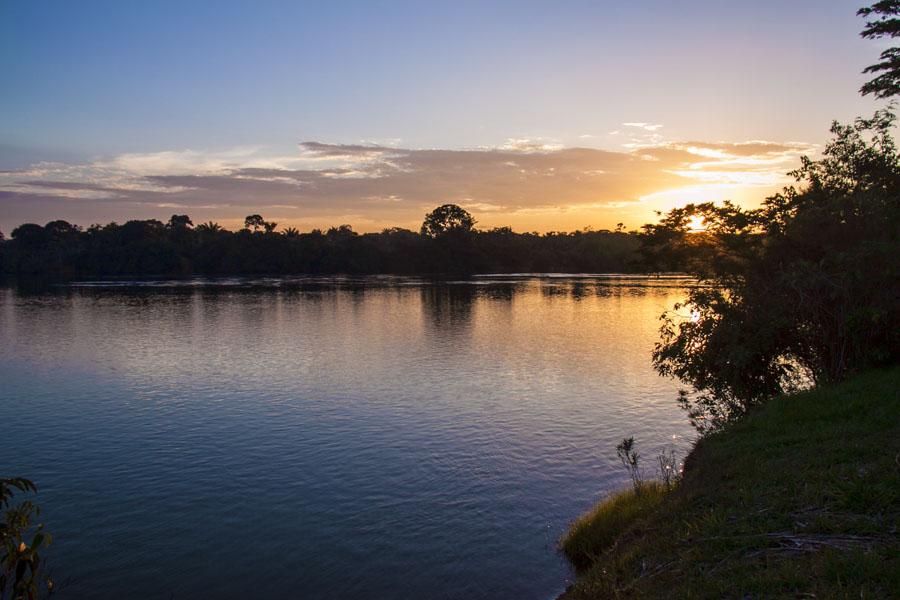 Atardecer Mitu, Vaupes, Colombia