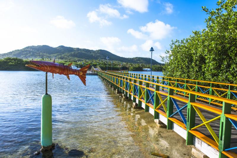 Escultura en el Puente de los Enamorados, Isla de ...