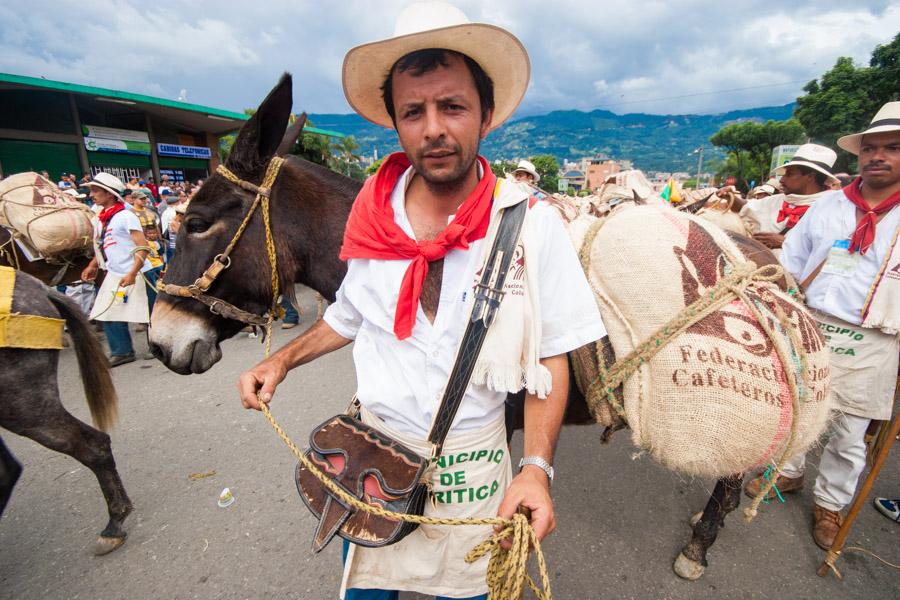 Arriero con Mulas en Antioquia, Colombia