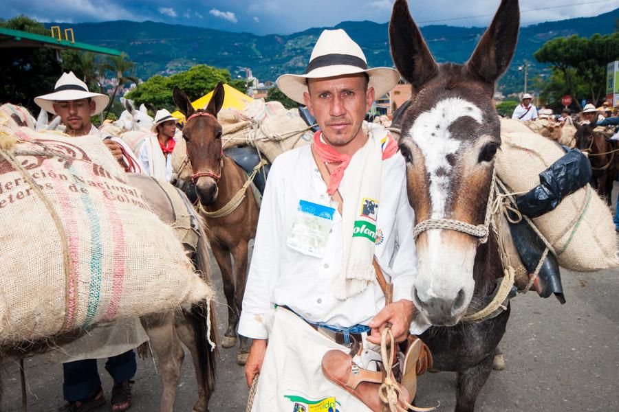 Arriero con Mulas en Antioquia, Colombia