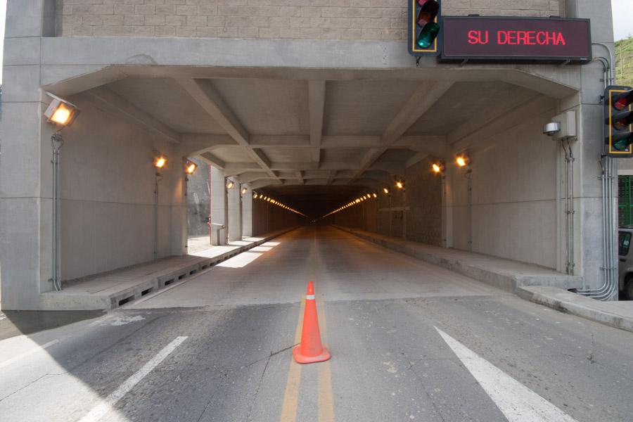 Tunel de Occidente, en Santa Fe de Antioquia, Colo...