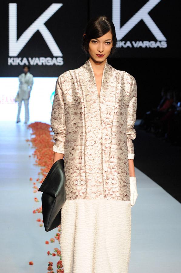 Pasarela Kika Vargas, Circulo de la Moda Bogota, M...