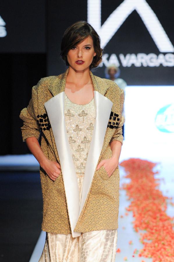 Pasarela Kika Vargas, Circulo de la Moda Bogota, M...