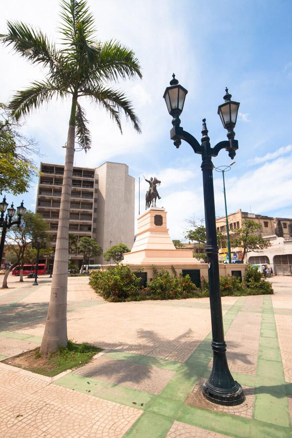 Monumento a Simon Bolivar, Barranquilla, Atlantico...