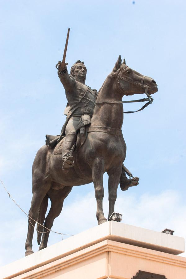 Monumento a Simon Bolivar, Barranquilla, Atlantico...