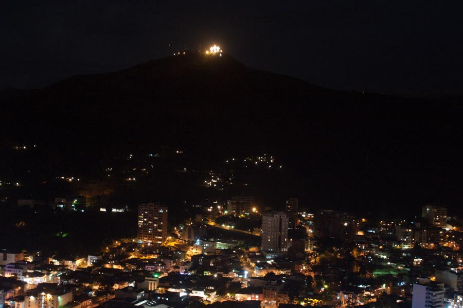 Panoramica Nocturna de Cali, Valle del Cauca, Colo...