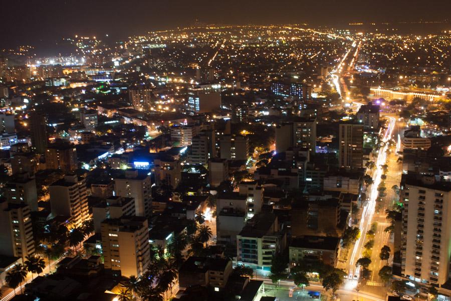 Panoramica Nocturna de Cali, Valle del Cauca, Colo...