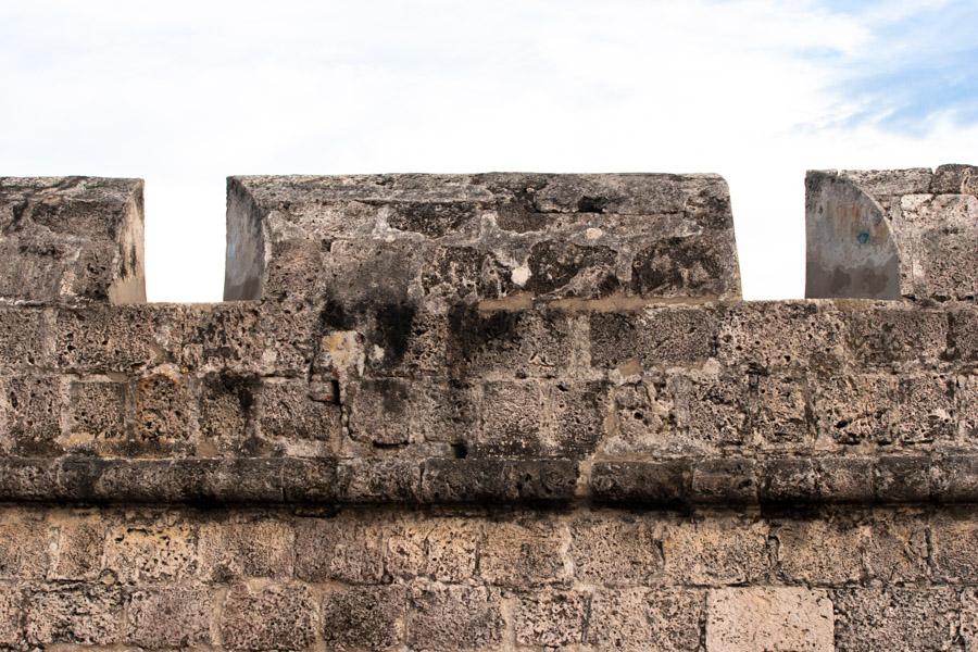 Muralla en el Fuerte San Fernando, Cartagena, Boli...