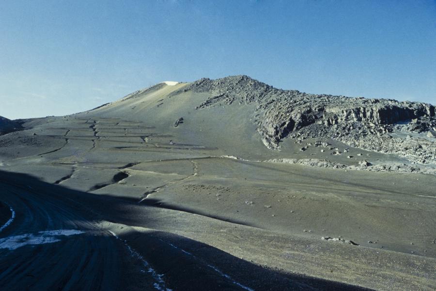 Crater de la Olleta, Parque Nacional Natural Los N...