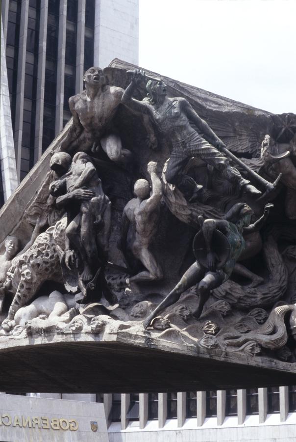 Detalle del Monumento a la raza en Medellin , Anti...