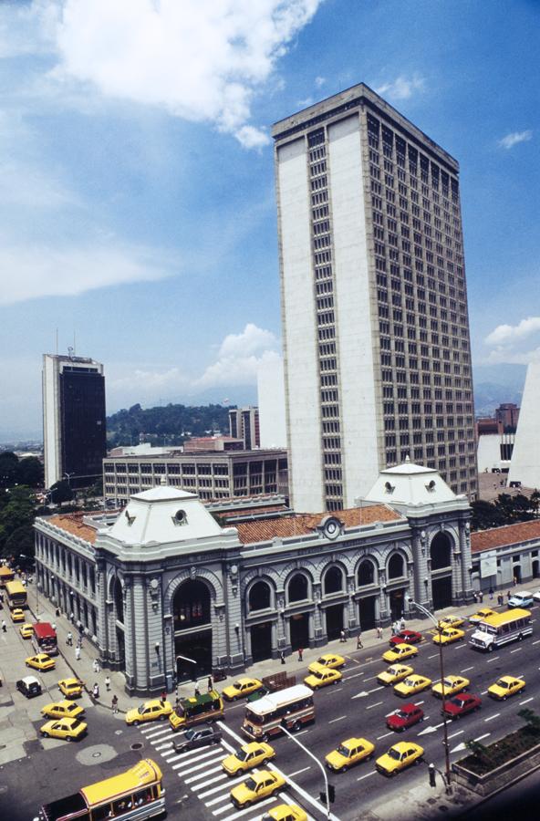 Antigüa Estacion del Ferrocarril en Medellin, Ant...