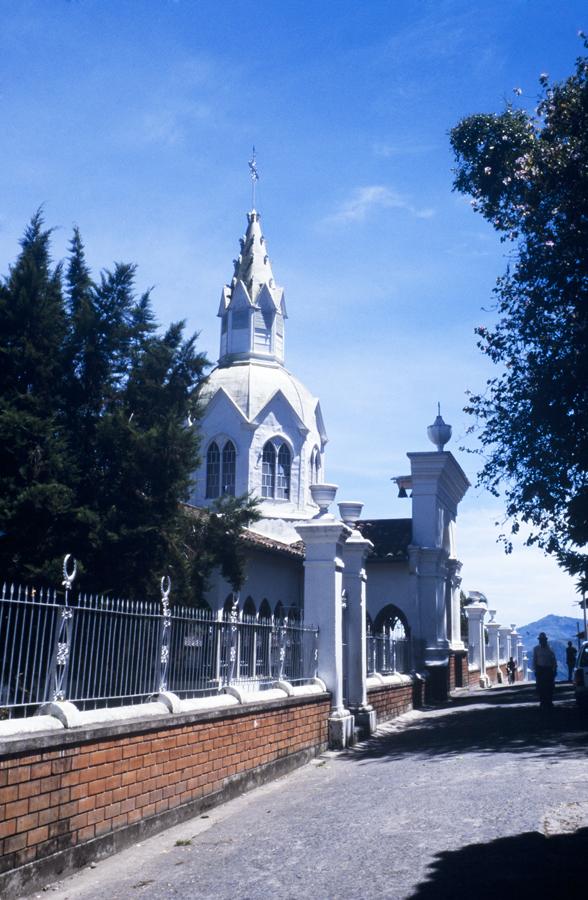 Exterior del Cementerio de Salamina, Caldas, Colom...