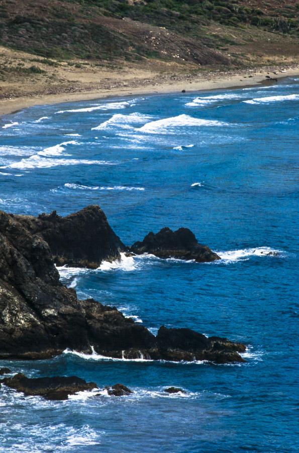 Bahia de Neguange, Parque Tairona en Magdalena, Co...